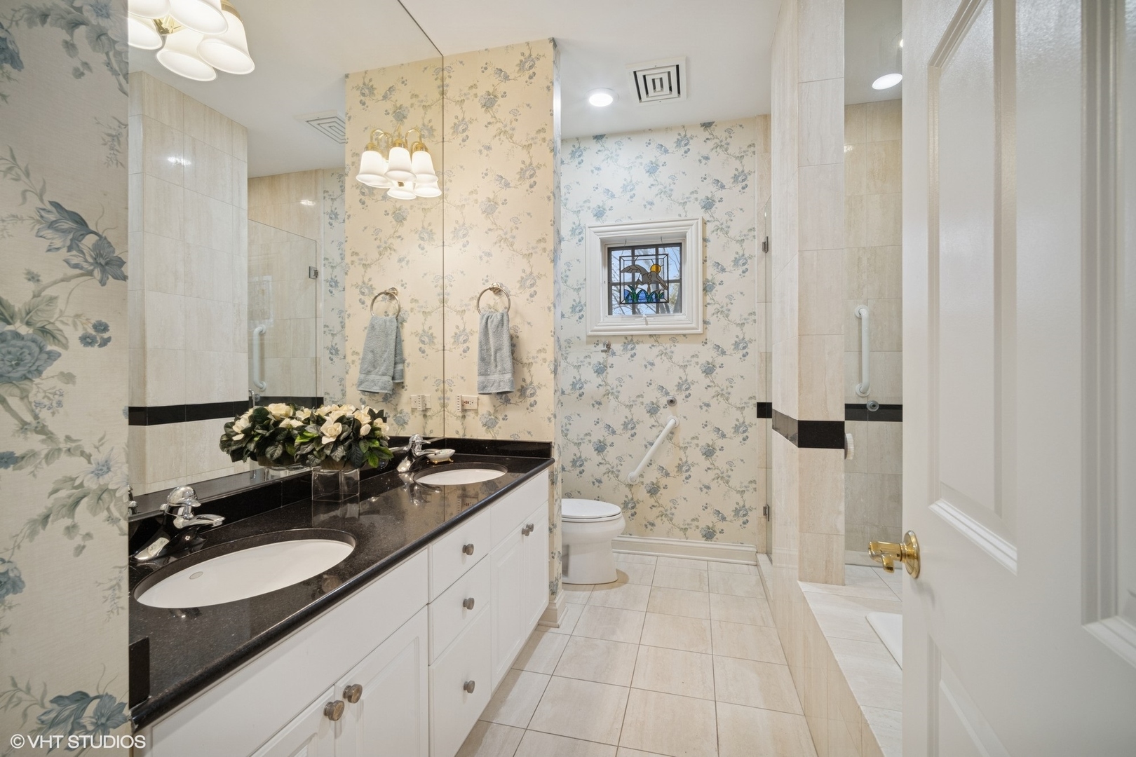 2365 Waukegan Road, Unit 2C Northbrook, IL 60062 - Photo 10 of 16