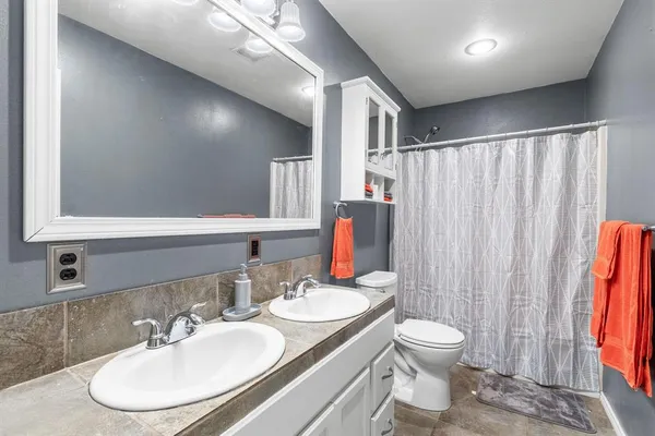 $465,000 | 13315 Highway 281, Scotland, TX 76379
