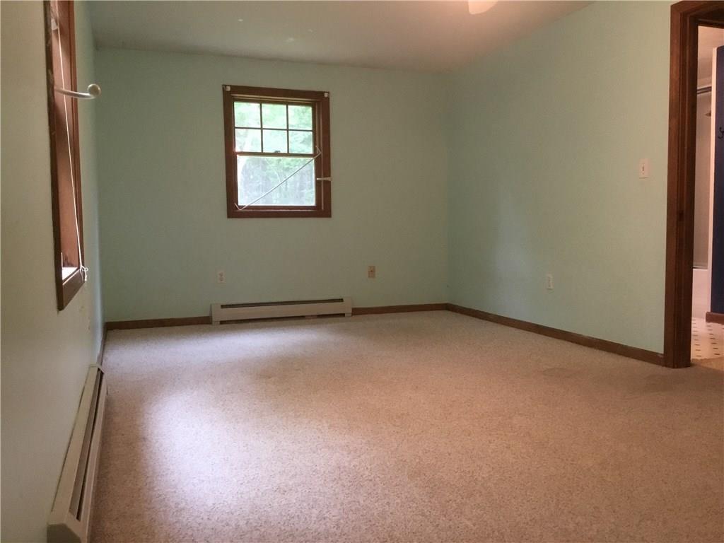 504 Foreside Road Topsham, ME 04086 - Photo 23 of 33 2nd Bedroom on the 2nd floor.