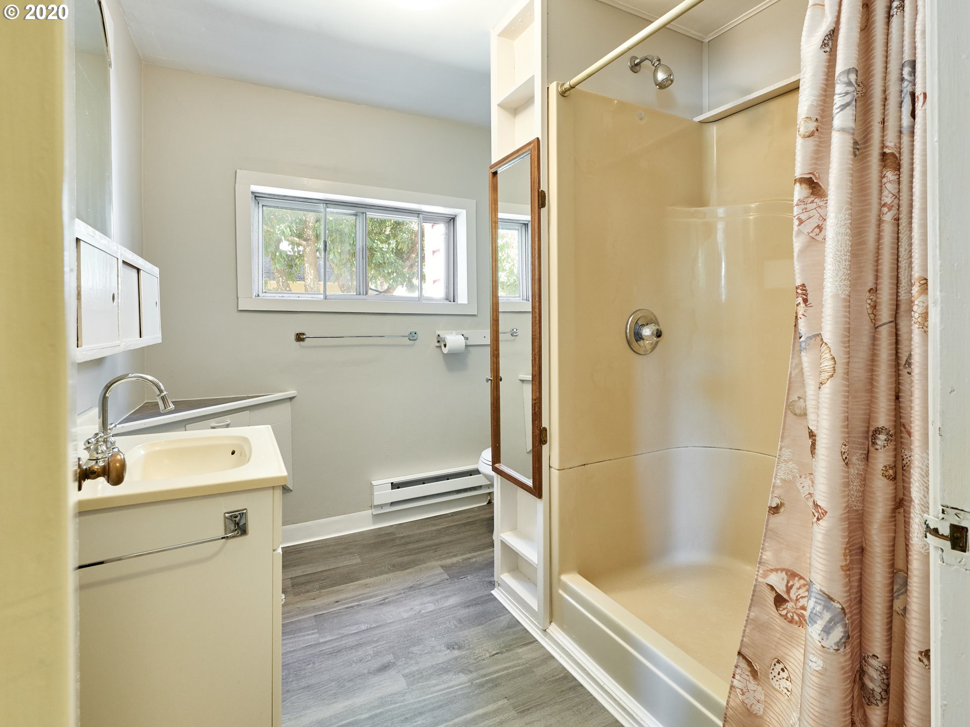 5605 Southeast Rural Street Portland, OR 97206 - Photo 14 of 32 Gallery Image 14