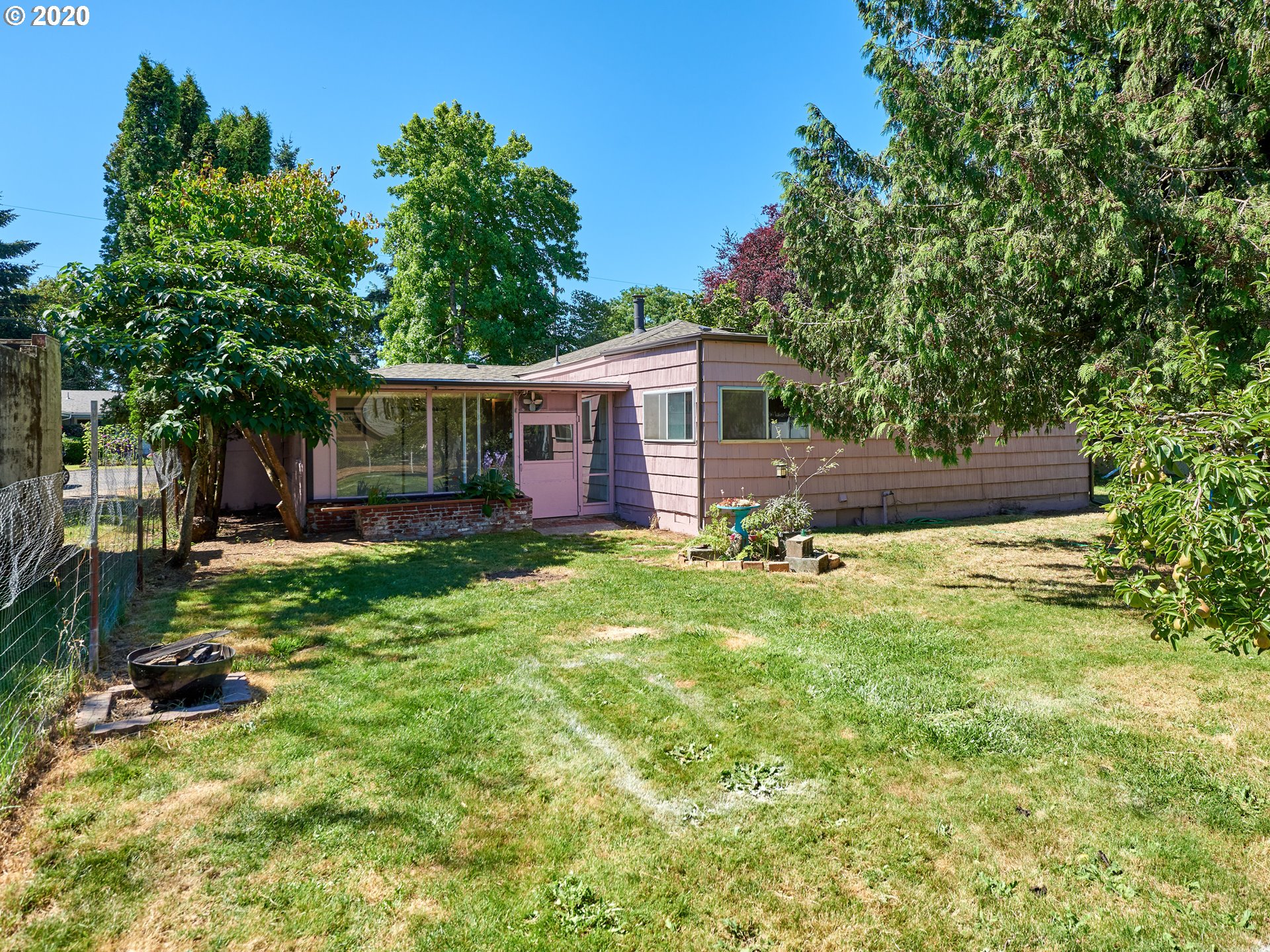 5605 Southeast Rural Street Portland, OR 97206 - Photo 26 of 32 Gallery Image 26
