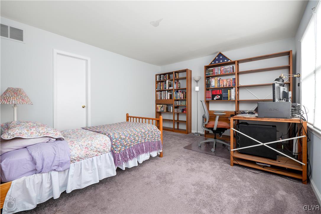 152 Springhouse Road Allentown, PA 18104 - Photo 14 of 23 2nd bedroom