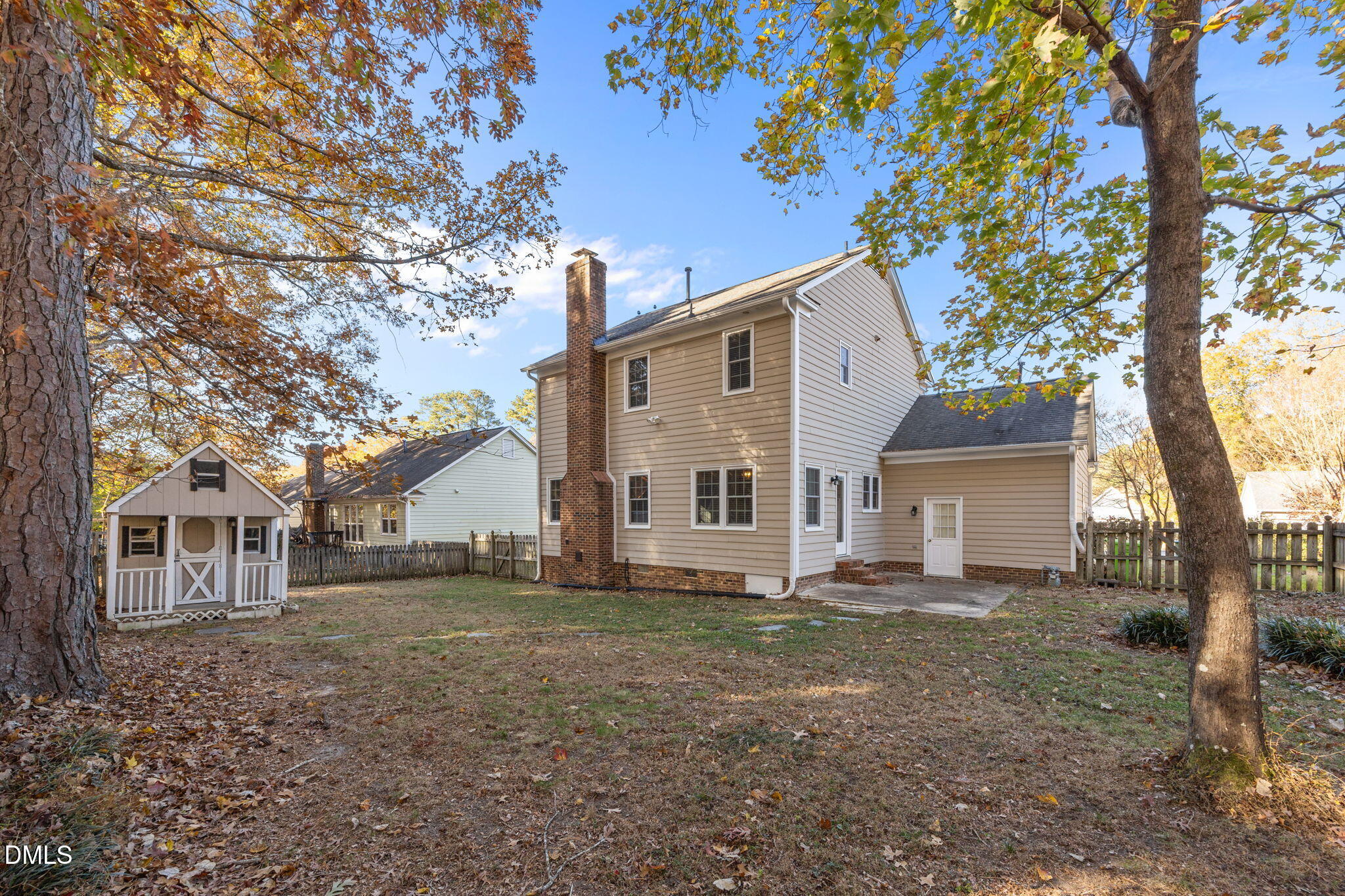11829 North Exeter Way Raleigh, NC 27613 - Photo 33 of 41 Backyard