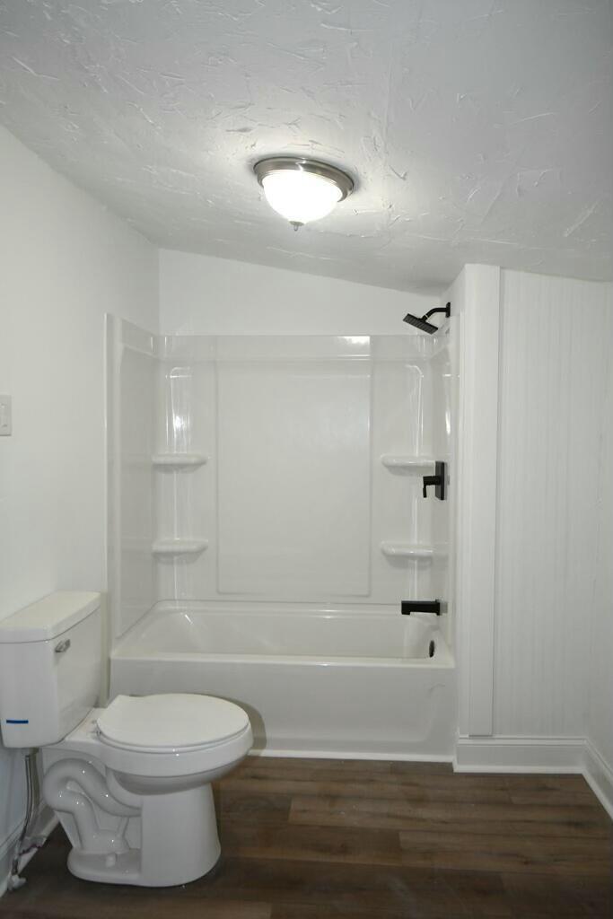 4529 Balcomb Street Chattanooga, TN 37409 - Photo 4 of 9 Bathroom
