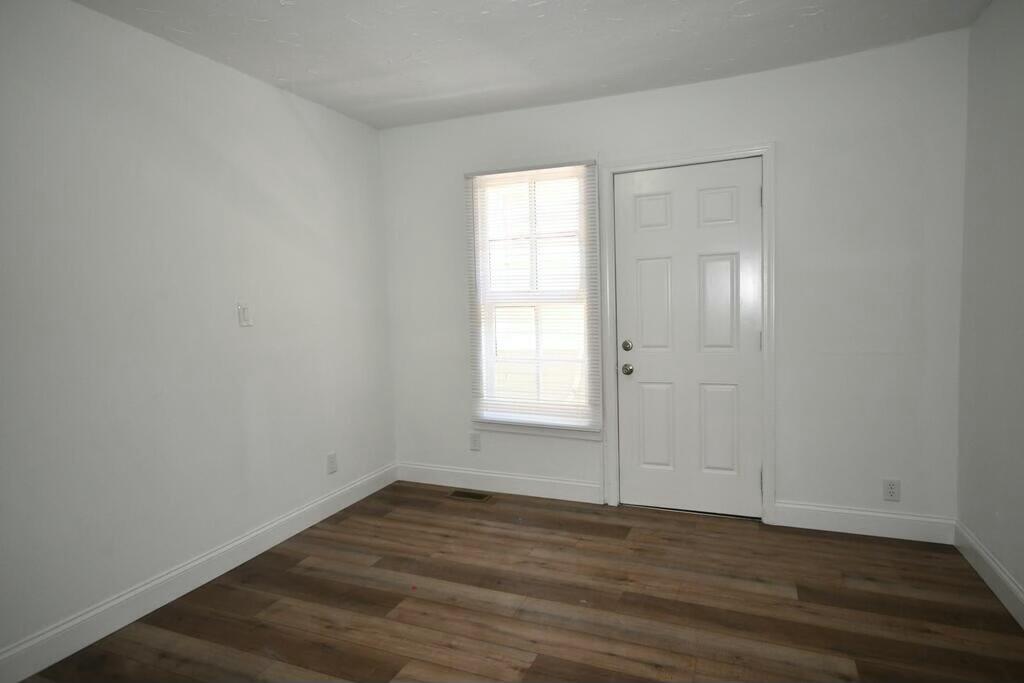 4529 Balcomb Street Chattanooga, TN 37409 - Photo 6 of 9 Bedroom I
