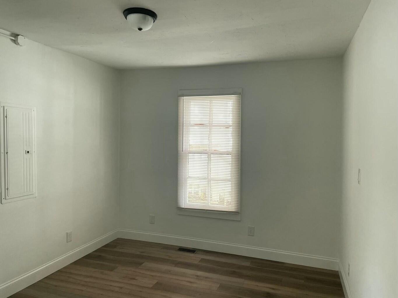 4529 Balcomb Street Chattanooga, TN 37409 - Photo 8 of 9 Master Bedroom