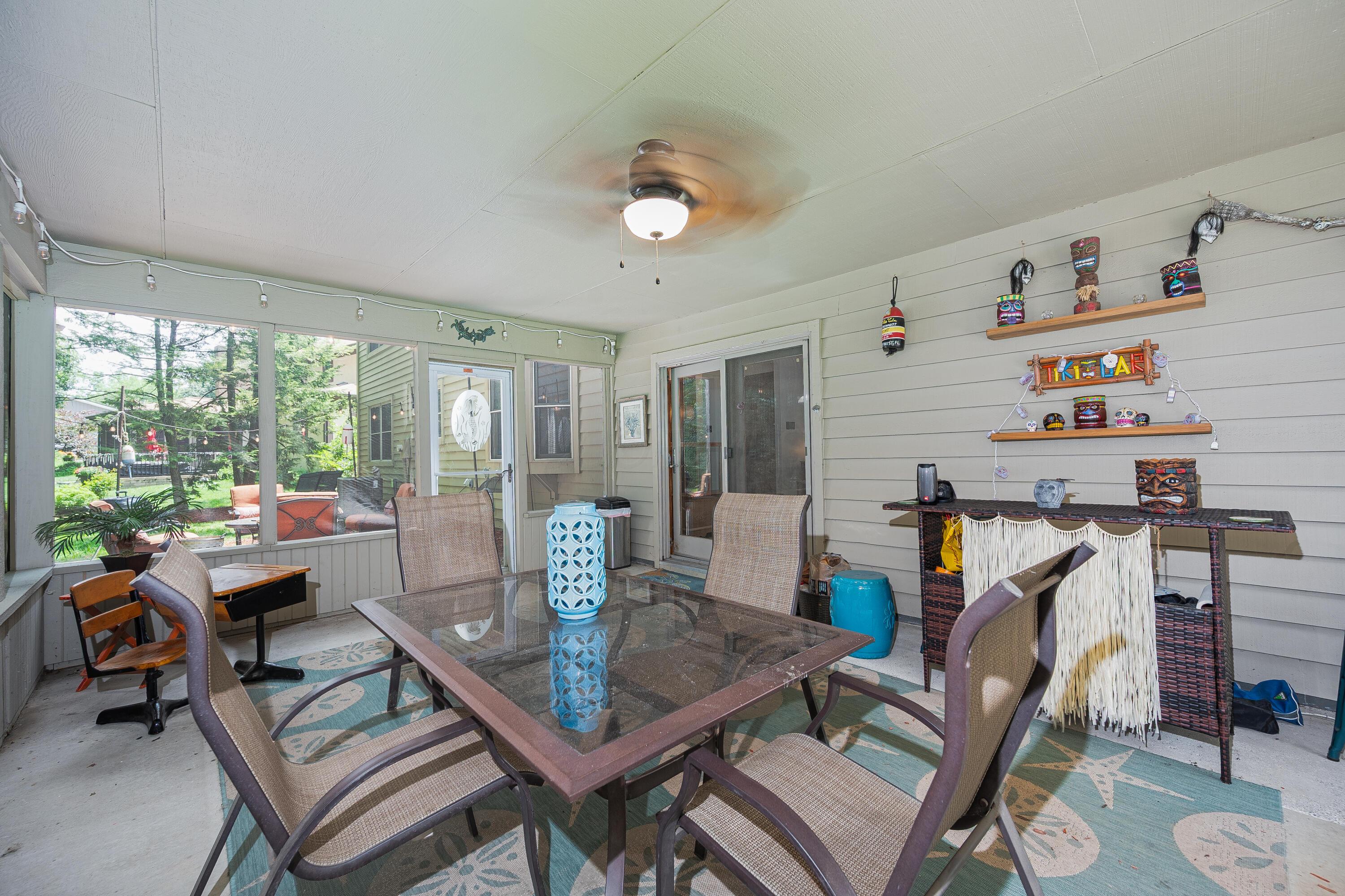 5066 Longrifle Road Westerville, OH 43081 - Photo 6 of 60 Screened Porch