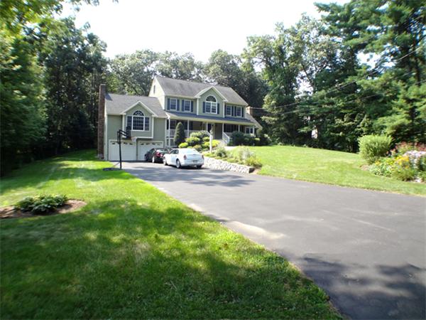 150 Van Norden Road Reading, MA 01867 - Photo 3 of 30 Gallery Image 3