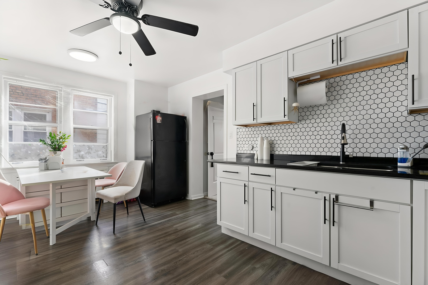 1412 Brummel Street, Unit 2E Evanston, IL 60202 - Photo 4 of 9