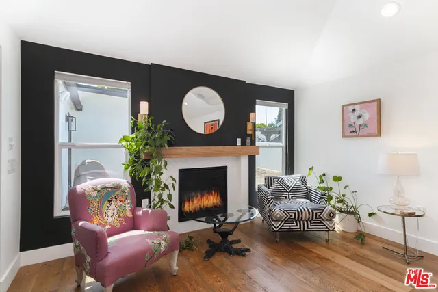 $1,249,000 | 5433 Tampa Avenue, Tarzana, CA 91356