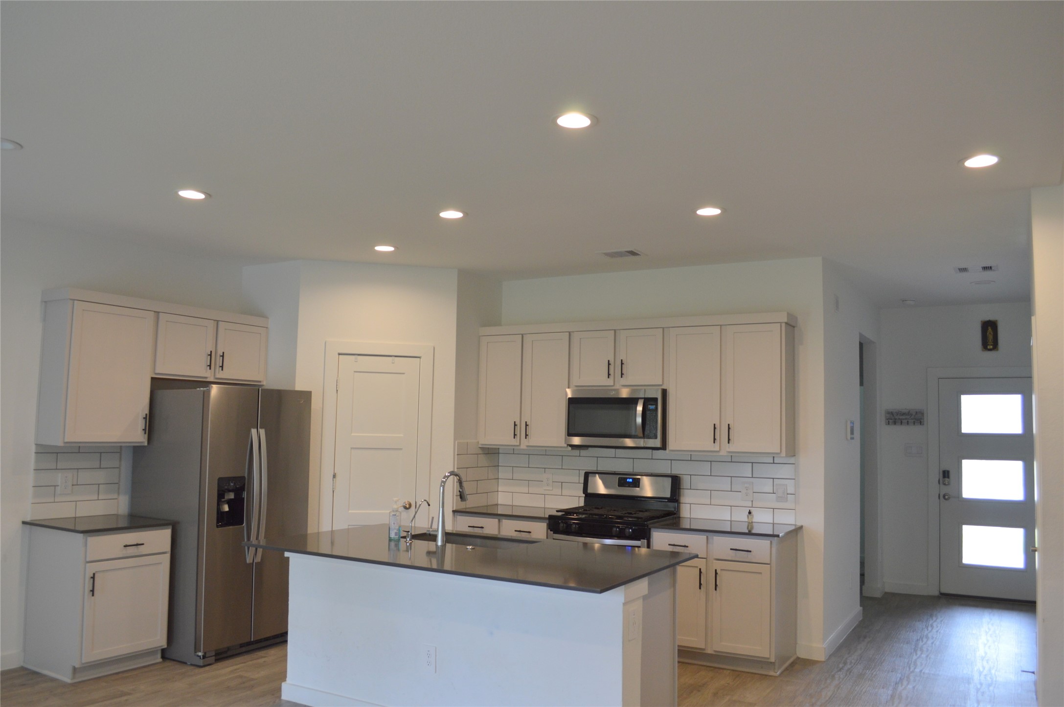 10313 Cascade Range Lane Conroe, TX 77384 - Photo 6 of 25