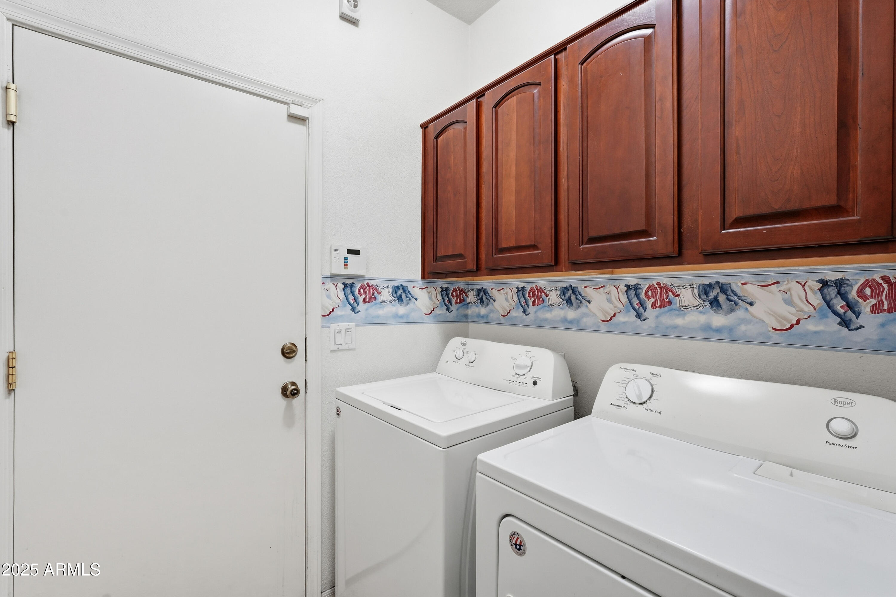 14568 West Crocus Drive Surprise, AZ 85379 - Photo 33 of 36 a utility room with dryer and washer