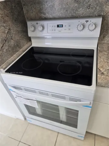 a close view of stove