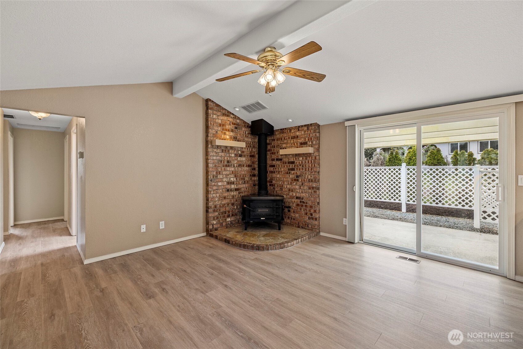 90 Chinook Place La Conner, WA 98257 - Photo 14 of 40