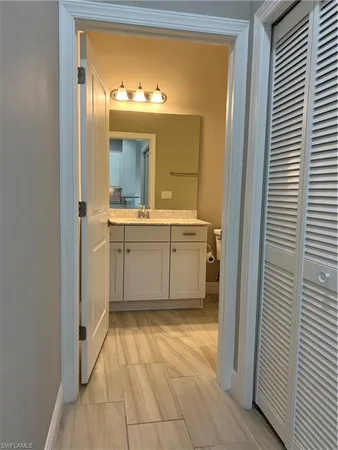 $2,450 | 15114 Palmer Lake Circle, Unit 202, Naples, FL 34109