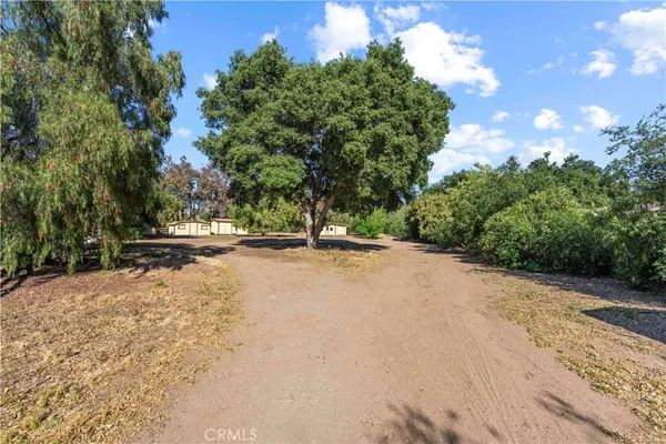 $949,900 | 33456 Steele Street, Agua Dulce, CA 91390
