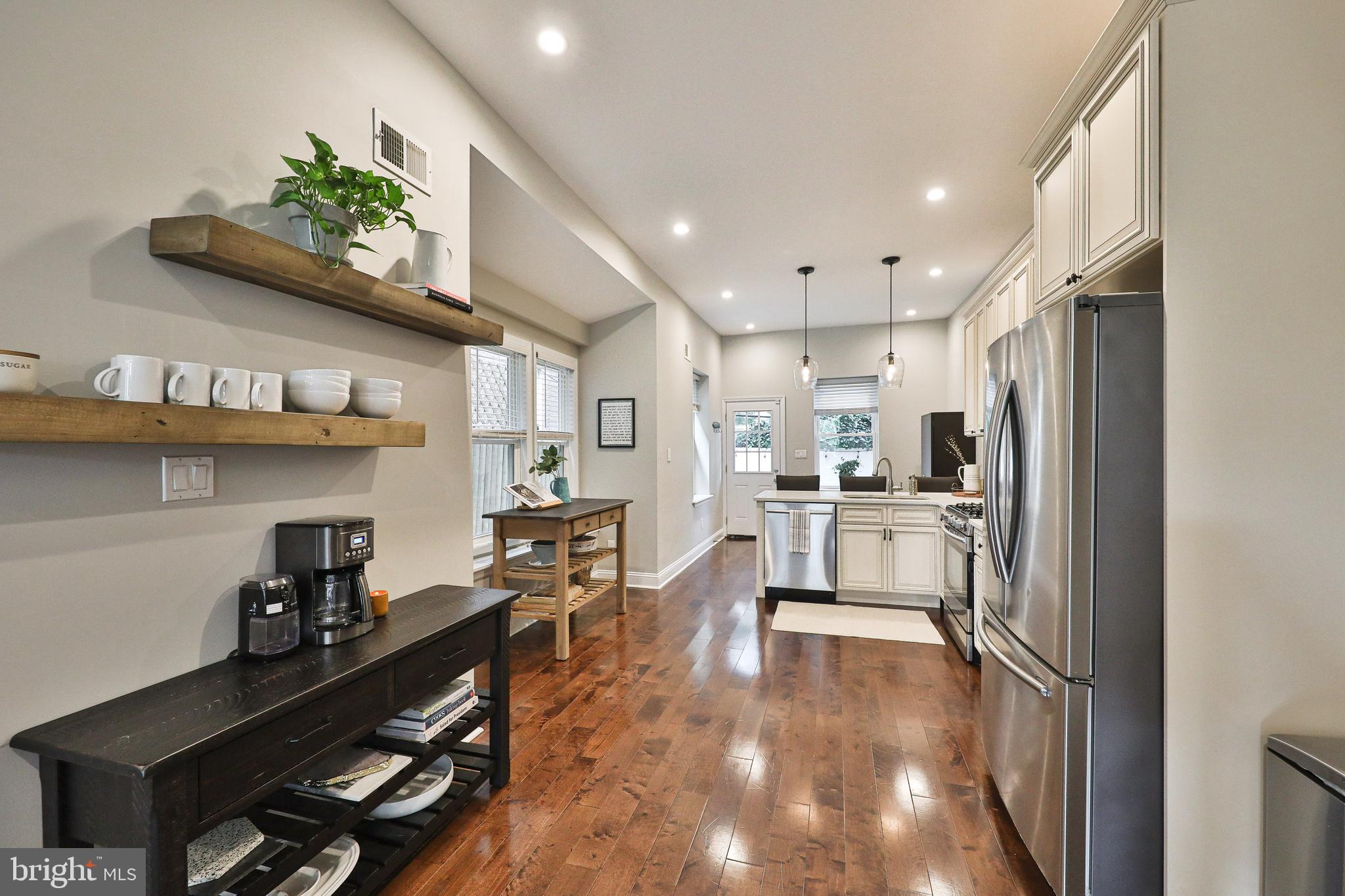 315 Tasker Street Philadelphia, PA 19148 - Photo 8 of 40 Gallery Image 8