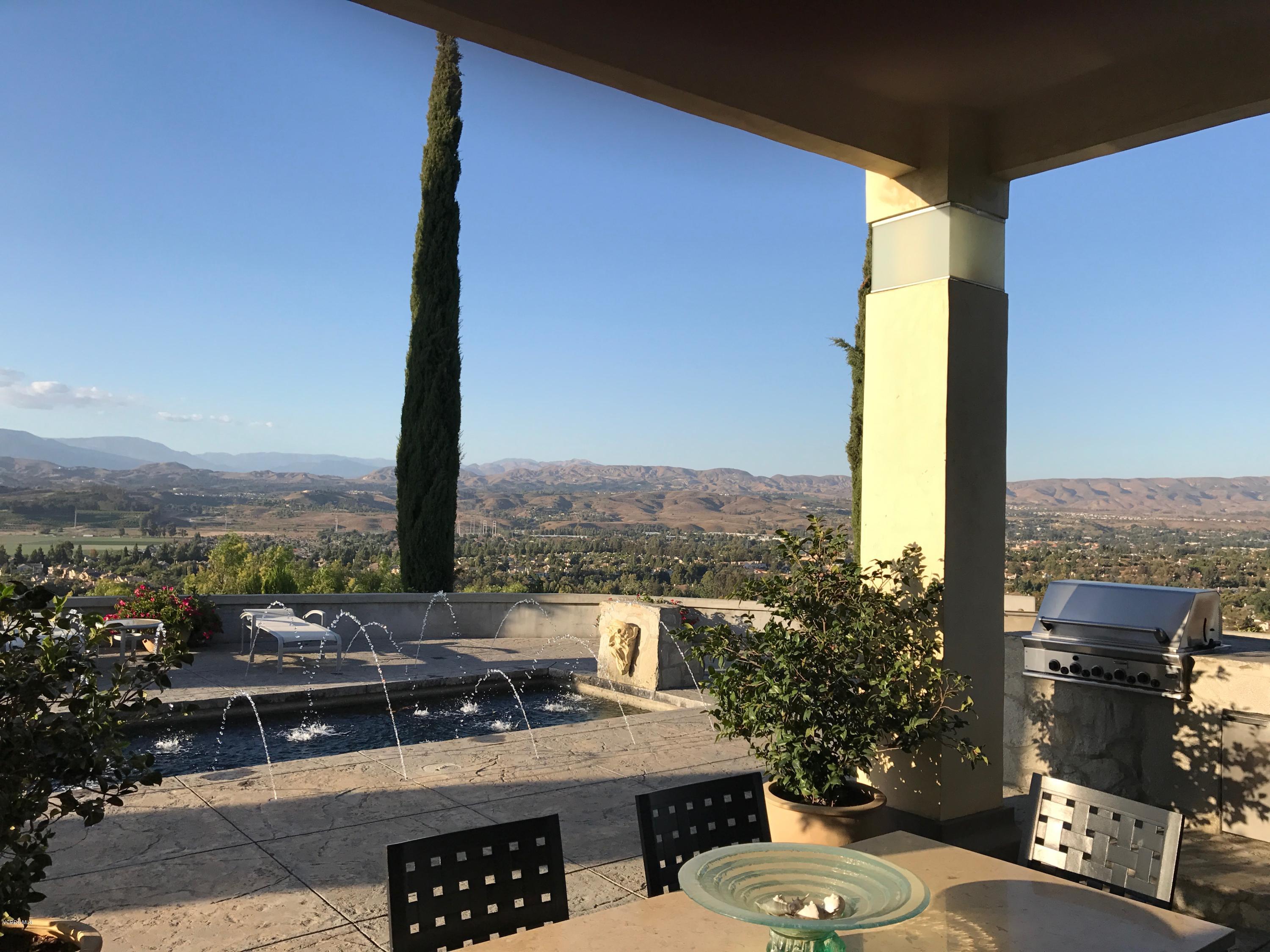 11659 Presilla Road Camarillo, CA 93012 - Photo 2 of 24 File Oct 16, 10 07 20 AM