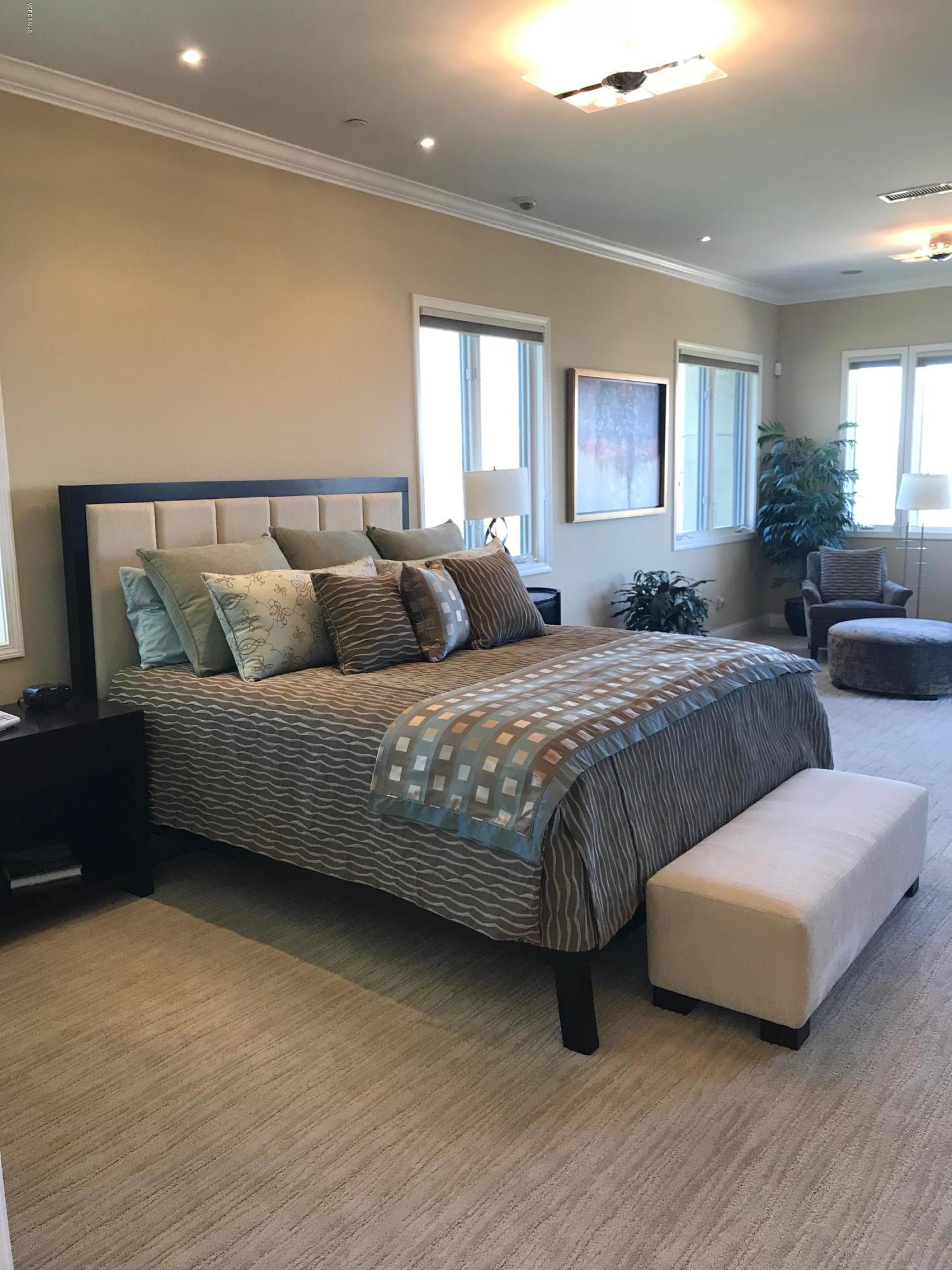 11659 Presilla Road Camarillo, CA 93012 - Photo 16 of 24 File Oct 21, 10 37 43 AM