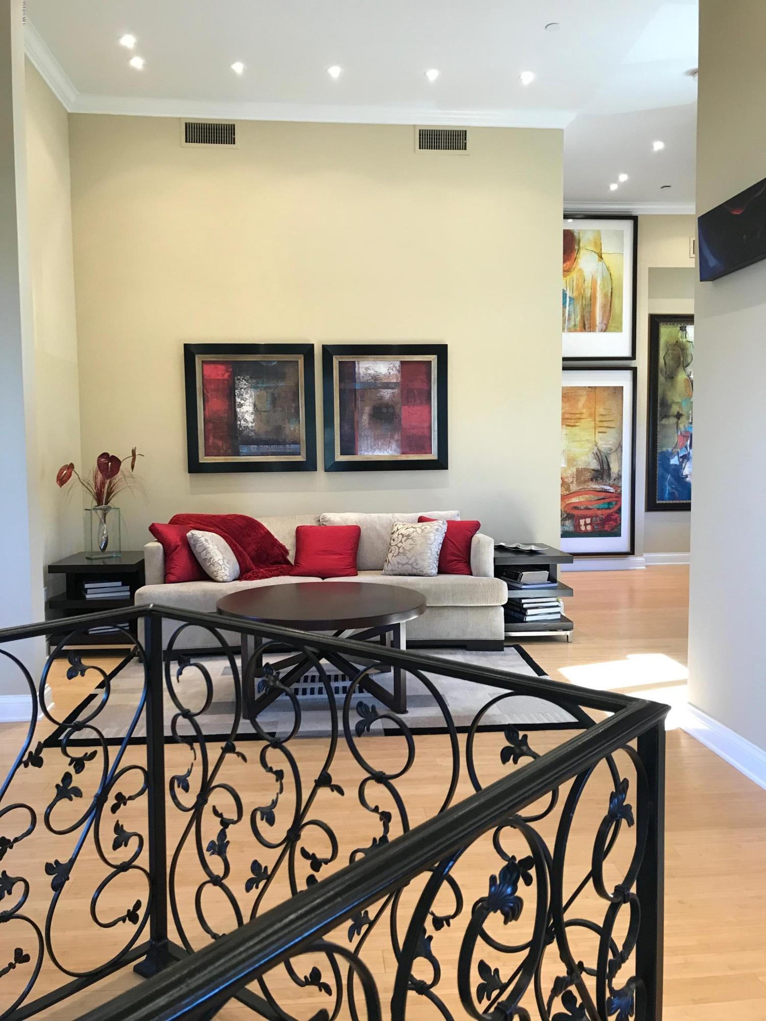 11659 Presilla Road Camarillo, CA 93012 - Photo 20 of 24 File Oct 21, 10 38 02 AM