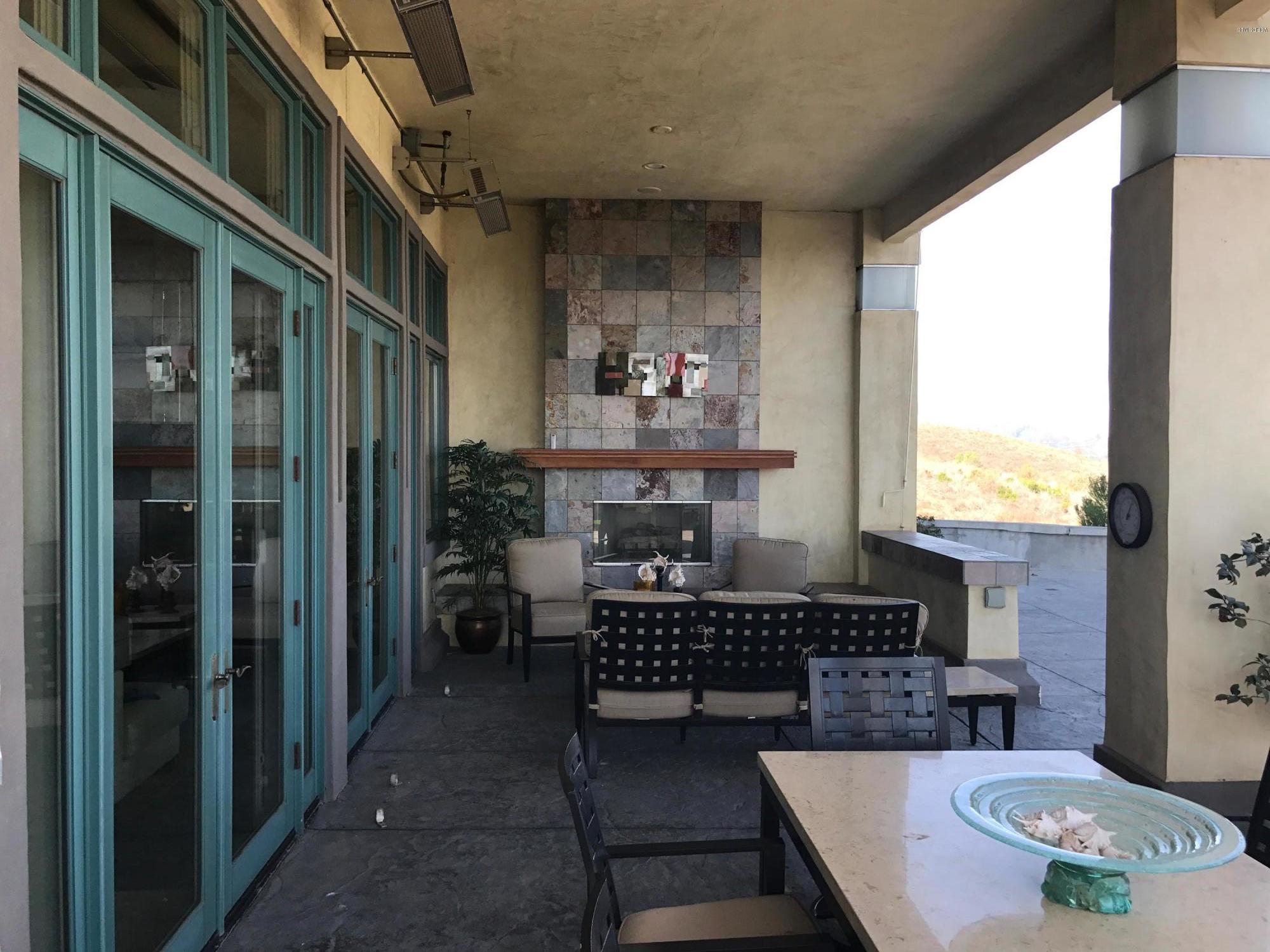 11659 Presilla Road Camarillo, CA 93012 - Photo 8 of 24 File Oct 16, 10 10 37 AM