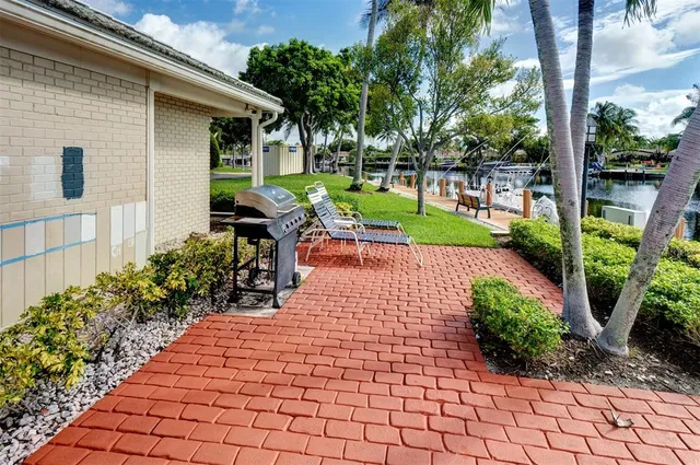 $1,700 | 140 Cypress Club Drive, Unit 414, Pompano Beach, FL 33060