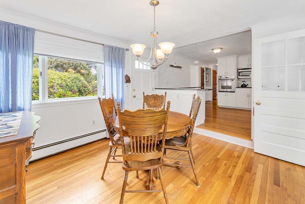 4 Old Wood Road Framingham, MA 01701 - Photo 11 of 39