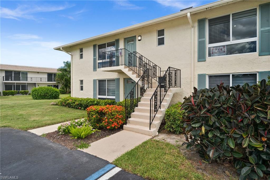 105 Harrison Road, Unit 4 Naples, FL 34112 - Photo 17 of 25 Gallery Image 17
