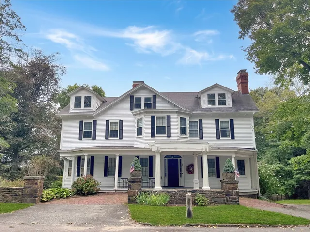 $899,999 | 204 Spencer Avenue, Warwick, RI 02818