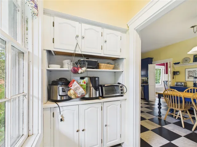 $899,999 | 204 Spencer Avenue, Warwick, RI 02818