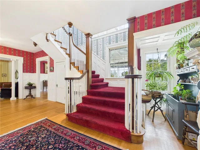 $899,999 | 204 Spencer Avenue, Warwick, RI 02818