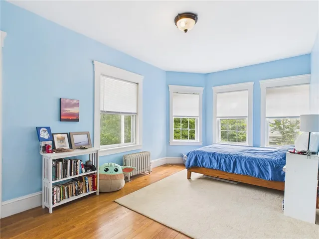 $899,999 | 204 Spencer Avenue, Warwick, RI 02818