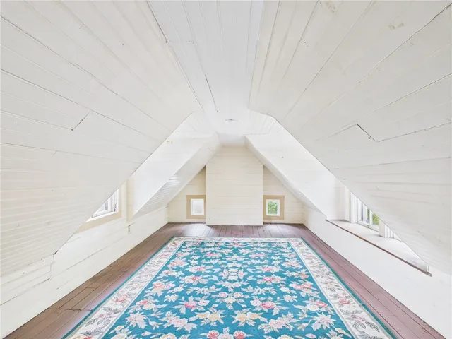 $899,999 | 204 Spencer Avenue, Warwick, RI 02818