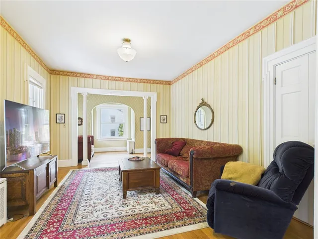 $899,999 | 204 Spencer Avenue, Warwick, RI 02818