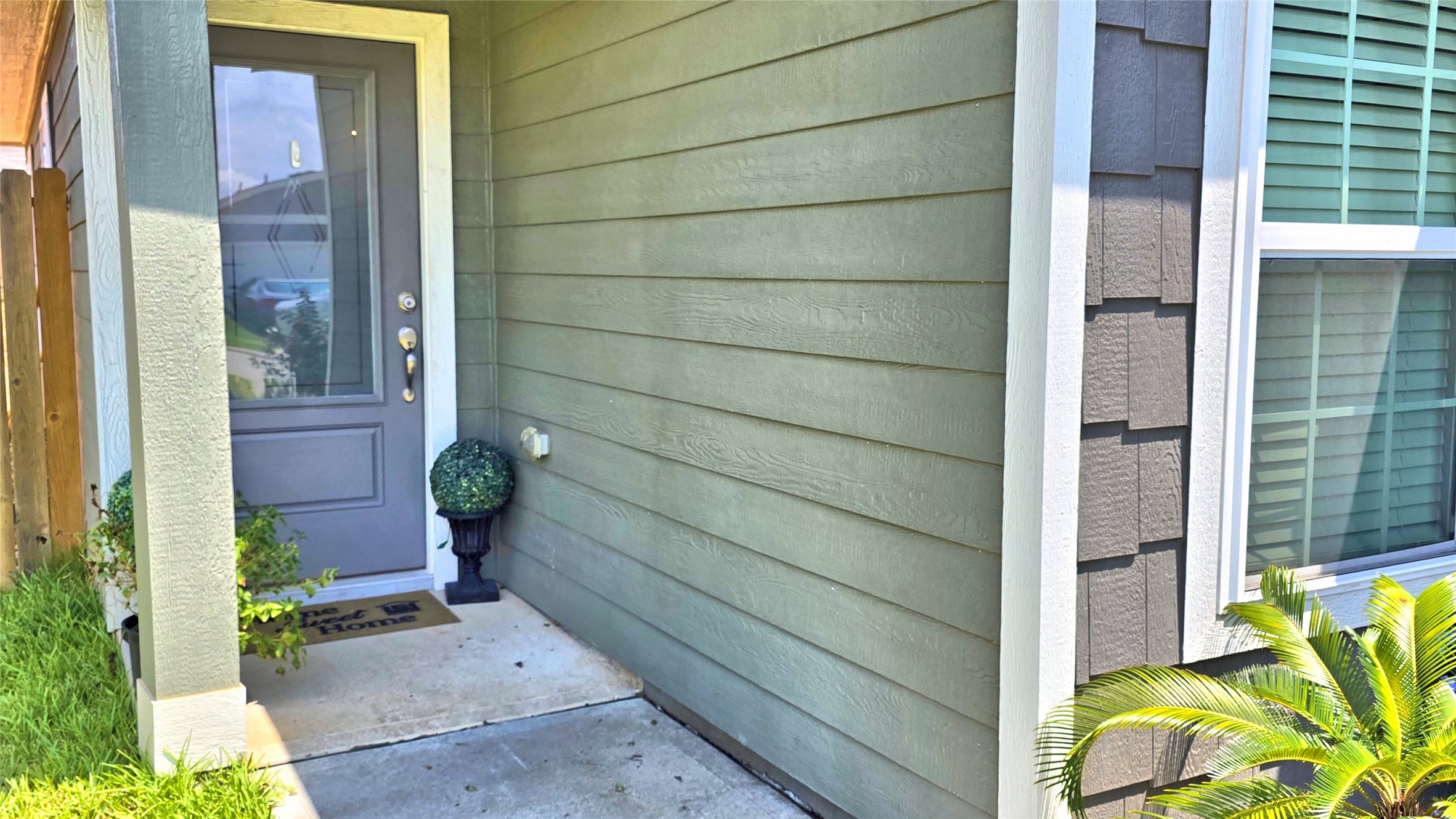 16351 Sweet Grv Drive Conroe, TX 77303 - Photo 2 of 19 a house with a outdoor space