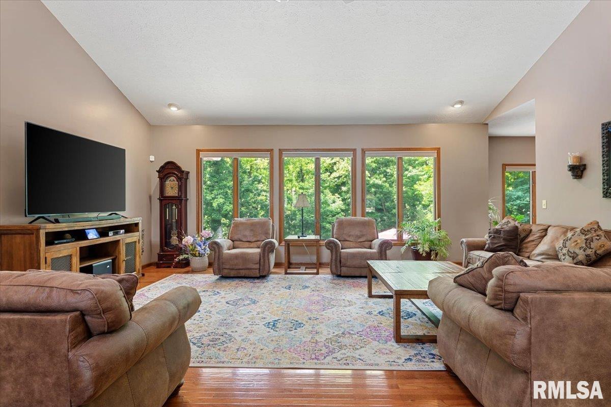 3620 Melissa Drive Springfield, IL 62711 - Photo 7 of 71