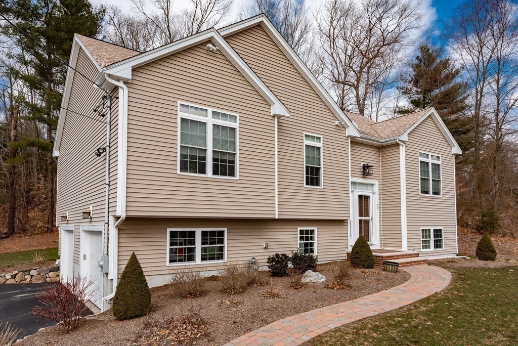 12 Robs Lane Sharon, MA 02067 - Photo 1 of 29 Gallery Image 1