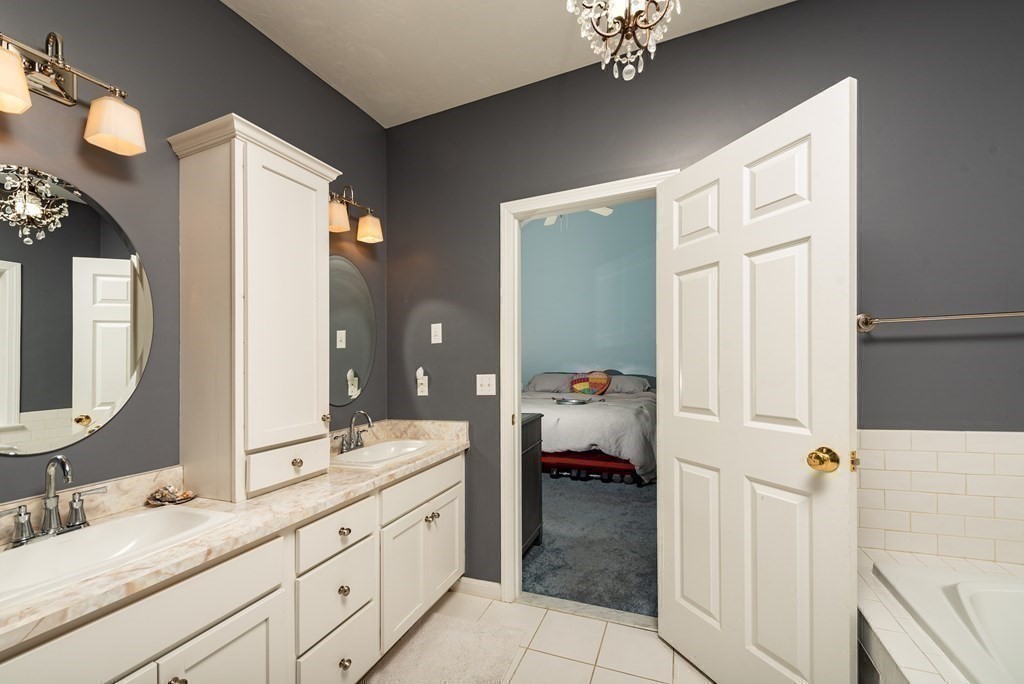 12 Robs Lane Sharon, MA 02067 - Photo 18 of 29 Gallery Image 18