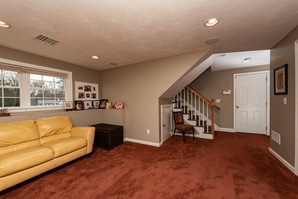 12 Robs Lane Sharon, MA 02067 - Photo 20 of 29 Gallery Image 20