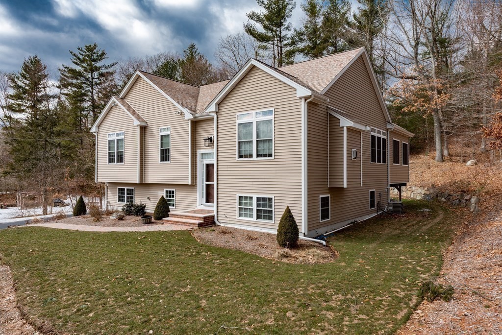 12 Robs Lane Sharon, MA 02067 - Photo 2 of 29 Gallery Image 2