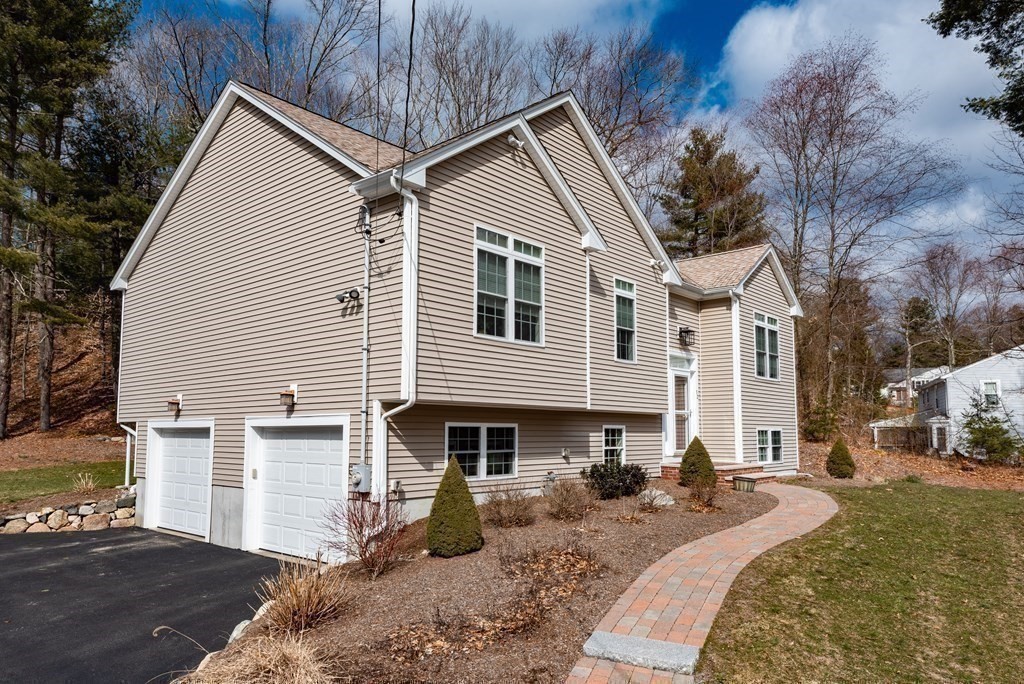 12 Robs Lane Sharon, MA 02067 - Photo 25 of 29 Gallery Image 25