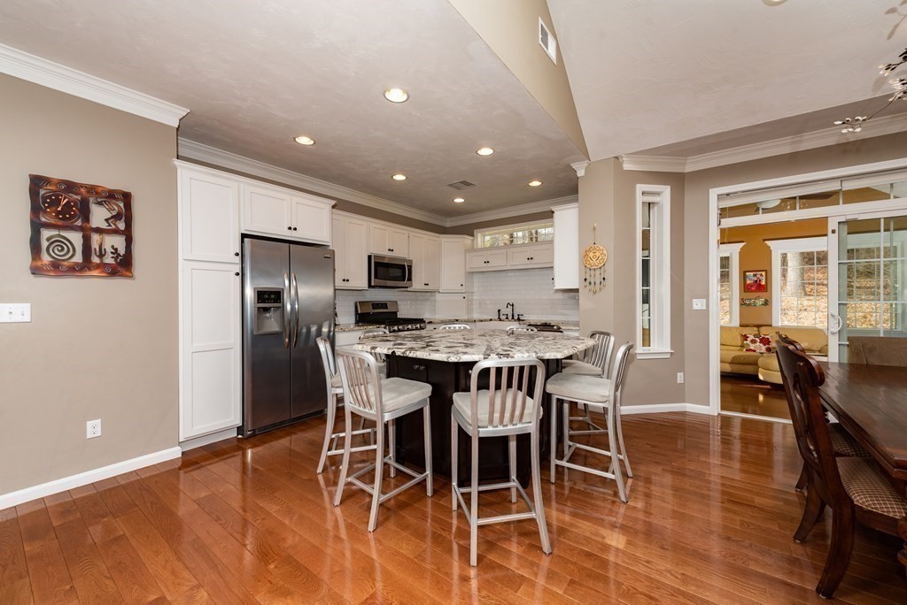 12 Robs Lane Sharon, MA 02067 - Photo 3 of 29 Gallery Image 3