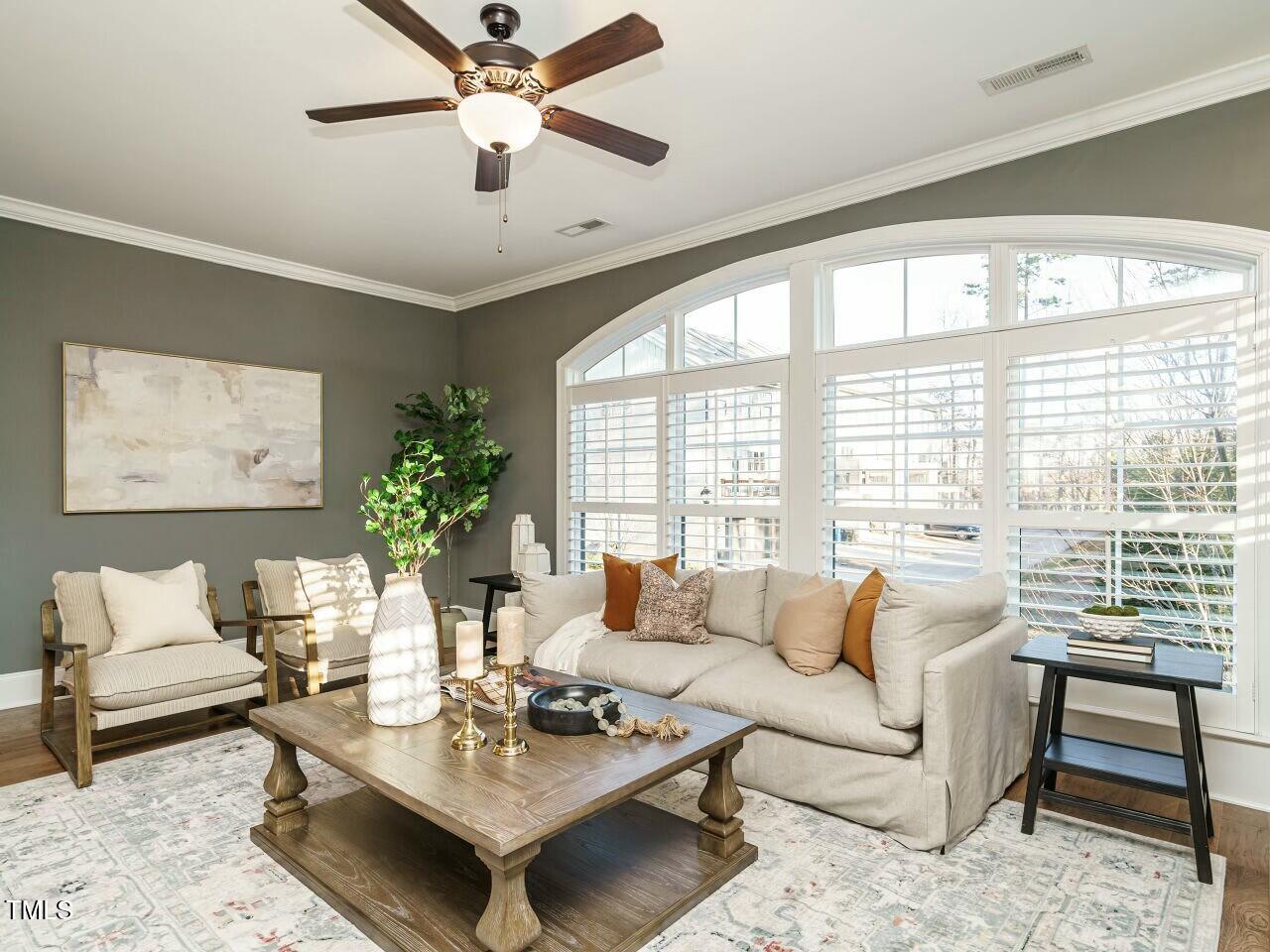 5701 Abingdon Ridge Place Raleigh, NC 27607 - Photo 10 of 32 Living Room