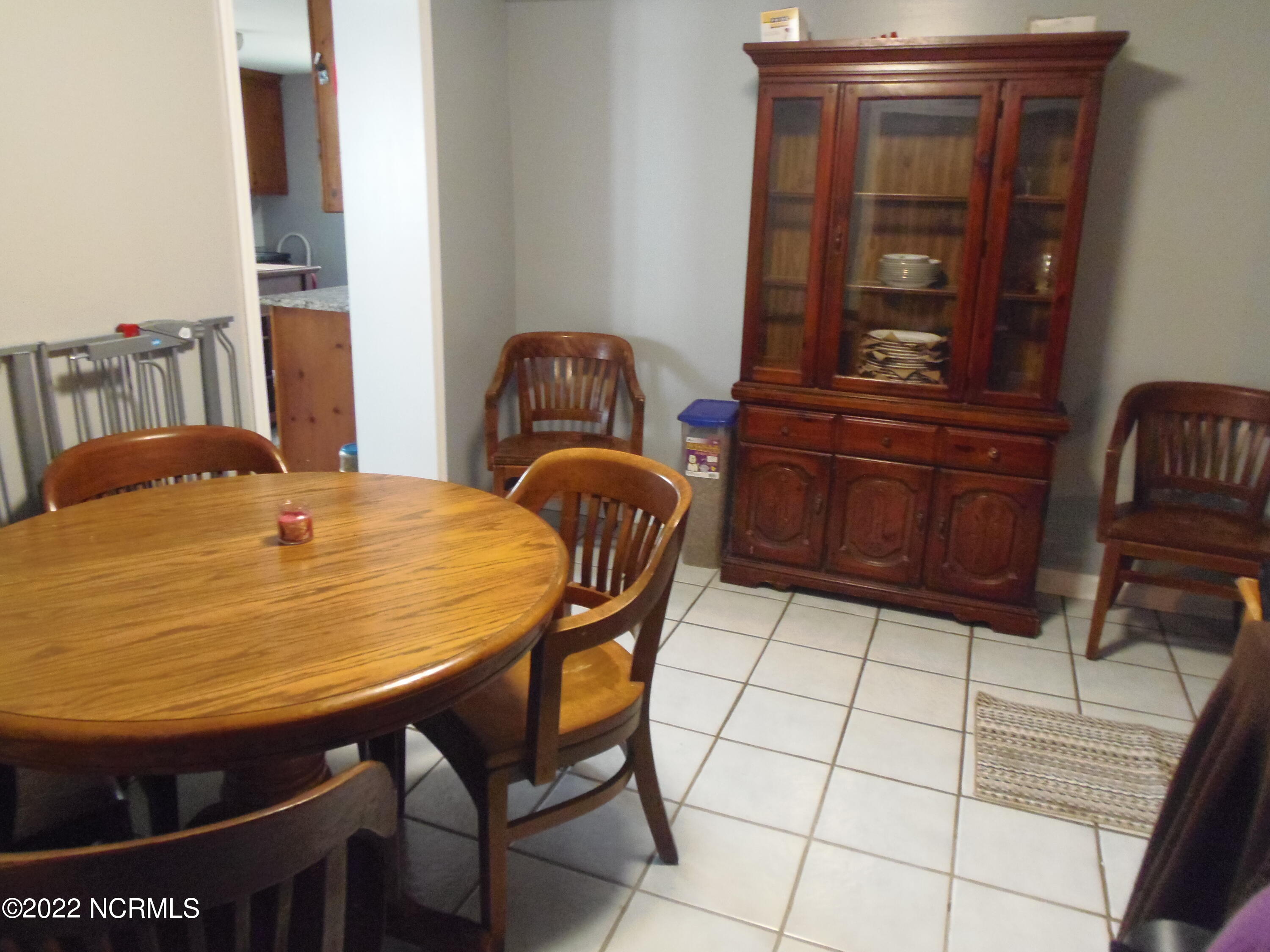 2358 Crab Point Loop Road Morehead City, NC 28557 - Photo 10 of 24 P2220060