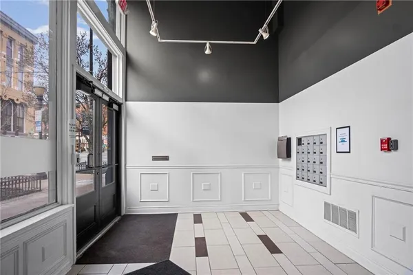 $195,000 | 509 Delaware Street, Unit 501, Kansas City, MO 64105