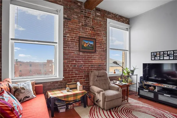 $195,000 | 509 Delaware Street, Unit 501, Kansas City, MO 64105