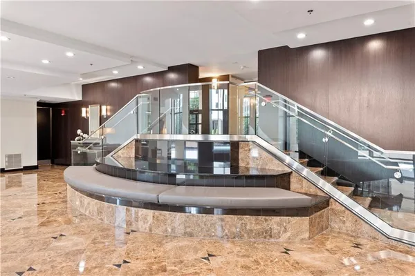 $2,800 | 3481 Lakeside Drive Northeast, Unit 605, Atlanta, GA 30326