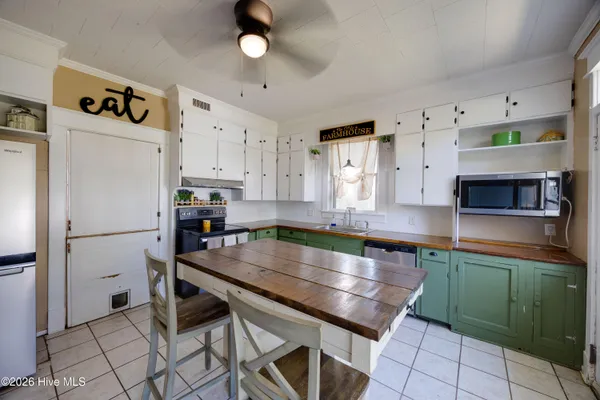 $335,000 | 205 North Broad Street, Everetts, NC 27825