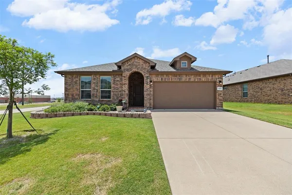 $347,500 | 1216 Larkspur Lane, Cleburne, TX 76033