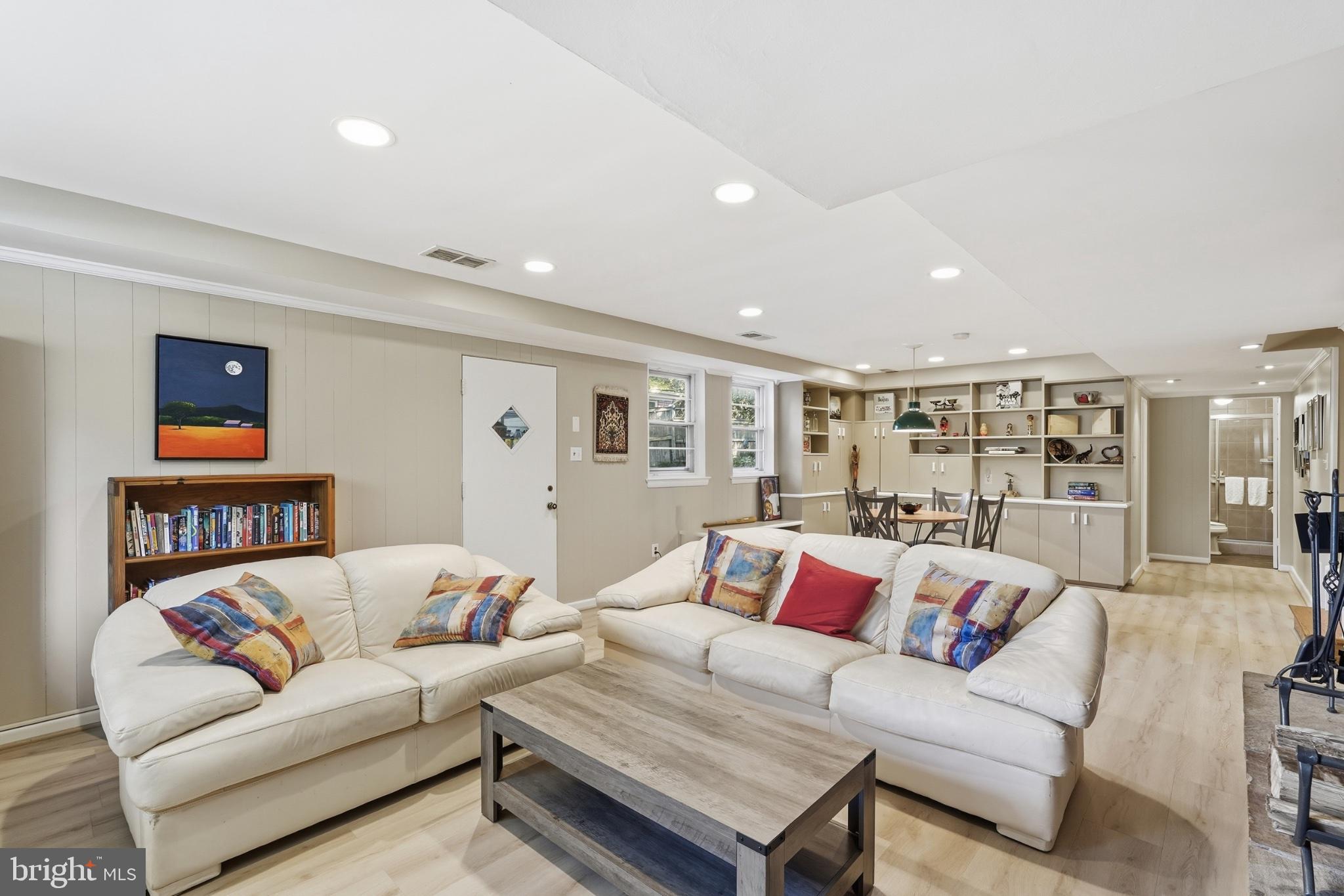 9107 Brierly Road Chevy Chase, MD 20815 - Photo 22 of 46 Gallery Image 22